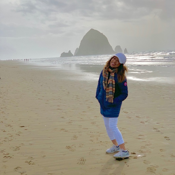 Meet your Posher, Aunna! - Picture 1 of 4